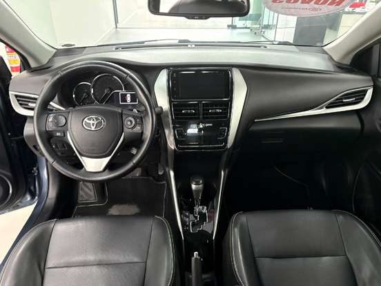 TOYOTA-YARIS-2018
