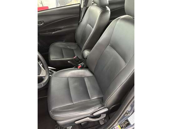 TOYOTA-YARIS-2018