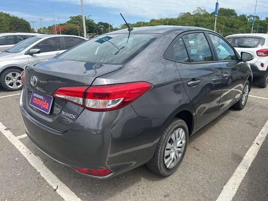 TOYOTA-YARIS-2024