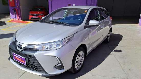 TOYOTA-YARIS-2024