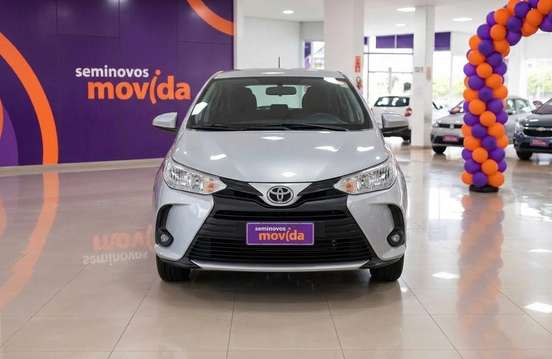 TOYOTA-YARIS-2024