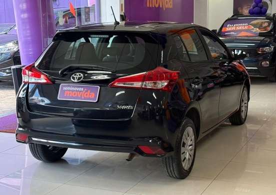 TOYOTA-YARIS-2024