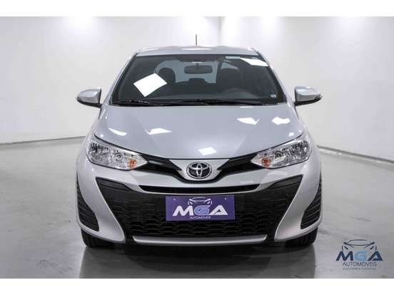 TOYOTA-YARIS-2020