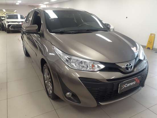 TOYOTA-YARIS-2020
