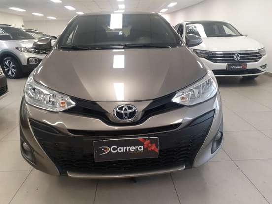 TOYOTA-YARIS-2020