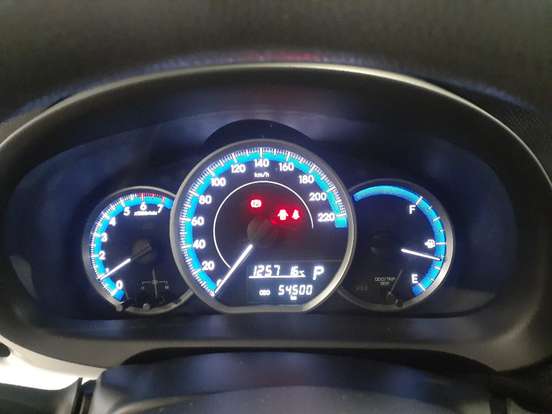 TOYOTA-YARIS-2020