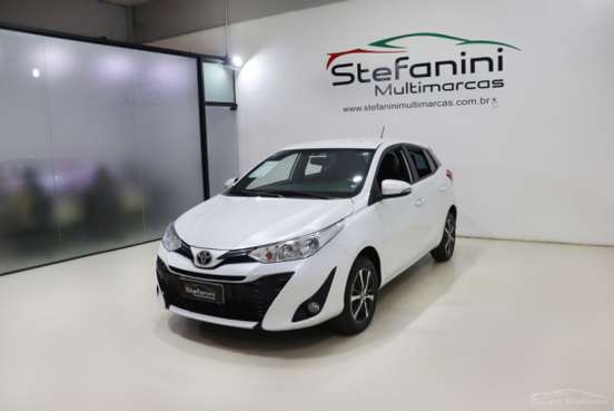 TOYOTA-YARIS-2020