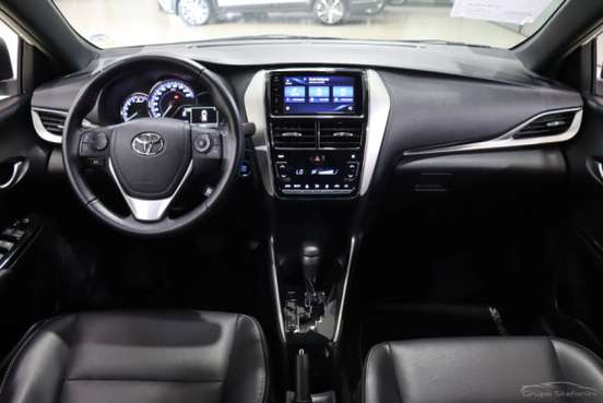 TOYOTA-YARIS-2020