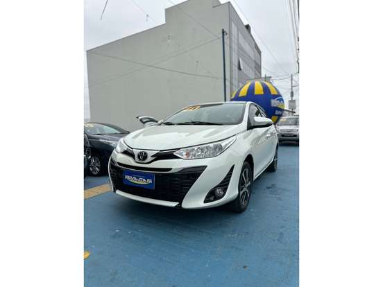 TOYOTA-YARIS-2020