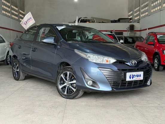 TOYOTA-YARIS-2021