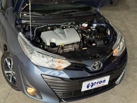 TOYOTA-YARIS-2021