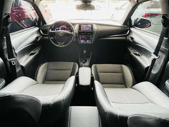 TOYOTA-YARIS-2024