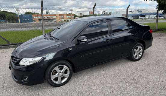 TOYOTA-COROLLA-2012