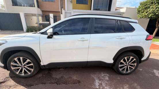 TOYOTA-COROLLA CROSS-2023