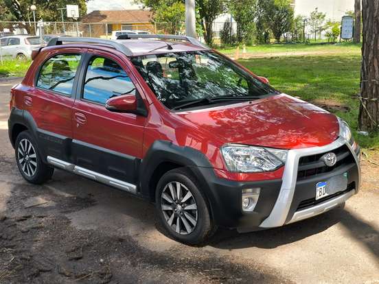 TOYOTA-ETIOS-2014