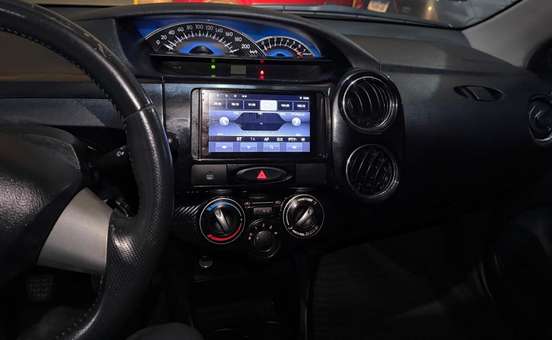 TOYOTA-ETIOS-1.5 XLS 16V FLEX 4P MANUAL TOYOTA-ETIOS-2013