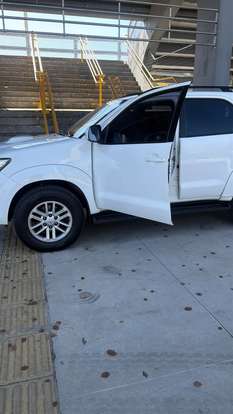 TOYOTA-HILUX SW4-2012