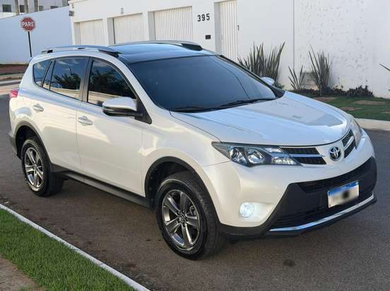 TOYOTA-RAV4-2015