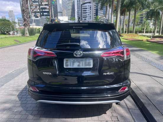 TOYOTA-RAV4-2018