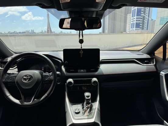 TOYOTA-RAV4-2023