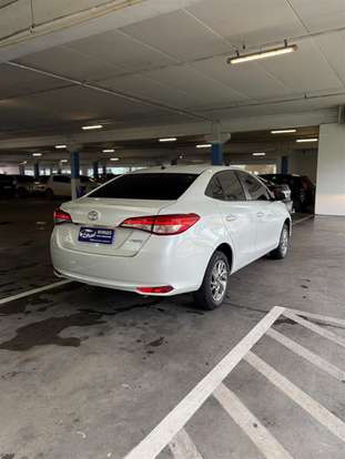 TOYOTA-YARIS-2022
