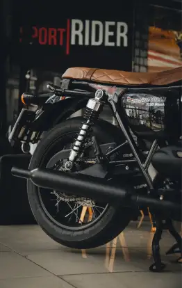 TRIUMPH-BONNEVILLE T120 BLACK 1200-2018
