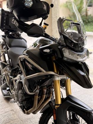 TRIUMPH TIGER 1200 BLACK EDITION 