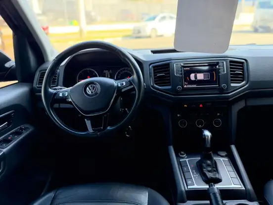 VOLKSWAGEN-AMAROK-2019