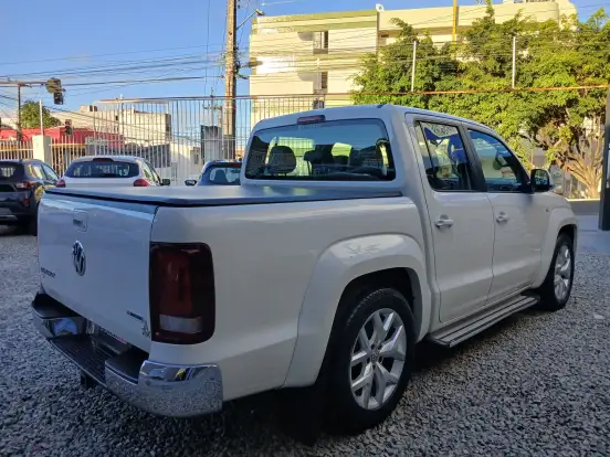 VOLKSWAGEN-AMAROK-2.0 HIGHLINE 4X4 CD 16V TURBO INTERCOOLER DIESEL 4P AUTOMÁTICO VOLKSWAGEN-AMAROK-2018