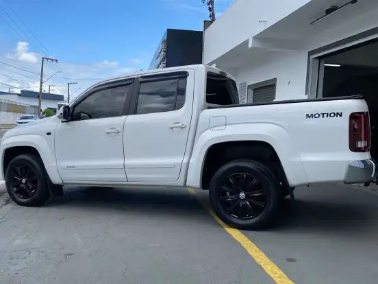 VOLKSWAGEN-AMAROK-2.0 HIGHLINE 4X4 CD 16V TURBO INTERCOOLER DIESEL 4P AUTOMÁTICO VOLKSWAGEN-AMAROK-2016