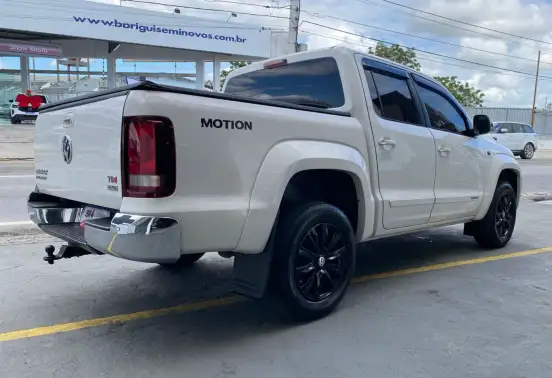 VOLKSWAGEN-AMAROK-2.0 HIGHLINE 4X4 CD 16V TURBO INTERCOOLER DIESEL 4P AUTOMÁTICO VOLKSWAGEN-AMAROK-2016
