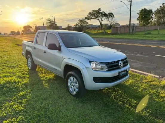 VOLKSWAGEN-AMAROK-2014