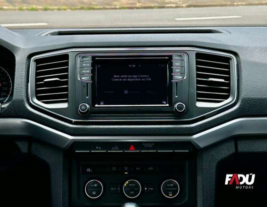 VOLKSWAGEN-AMAROK-2018