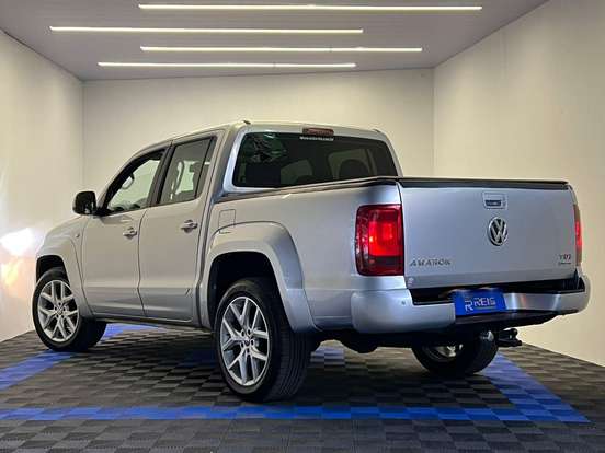 VOLKSWAGEN-AMAROK-2013
