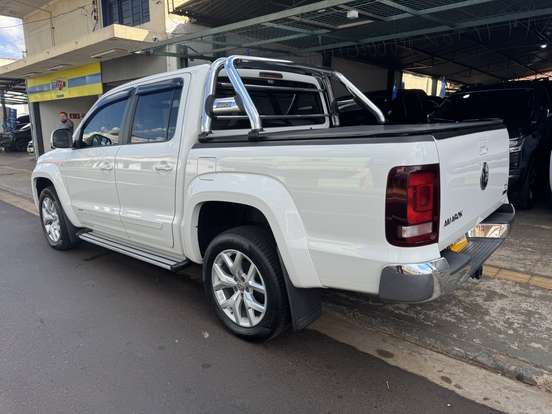 VOLKSWAGEN-AMAROK-2.0 HIGHLINE 4X4 CD 16V TURBO INTERCOOLER DIESEL 4P AUTOMÁTICO VOLKSWAGEN-AMAROK-2018