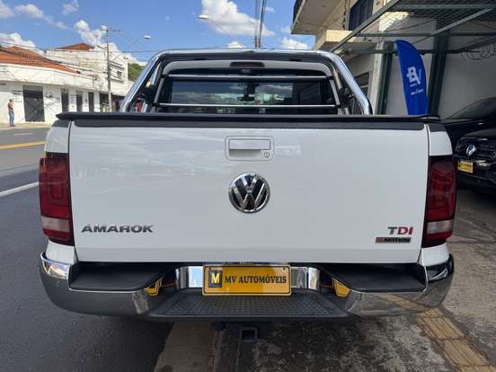 VOLKSWAGEN-AMAROK-2018