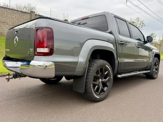 VOLKSWAGEN-AMAROK-2023