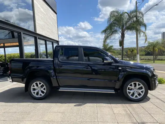 VOLKSWAGEN-AMAROK-2024