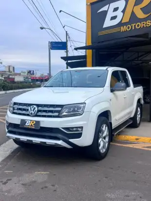 VOLKSWAGEN-AMAROK-2021