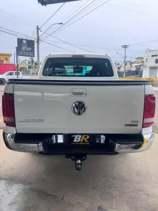 VOLKSWAGEN-AMAROK-2021