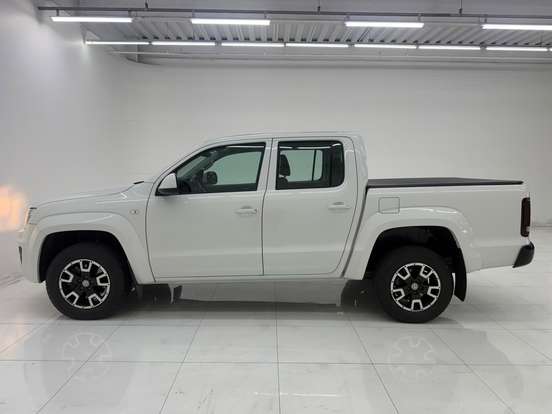 VOLKSWAGEN-AMAROK-2022