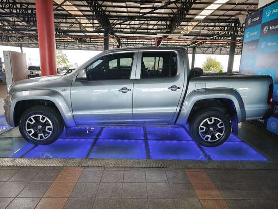 VOLKSWAGEN-AMAROK-2022
