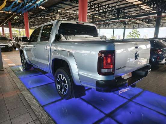 VOLKSWAGEN-AMAROK-2022