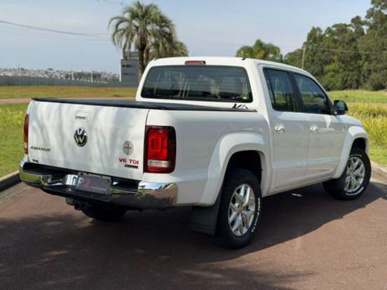 VOLKSWAGEN-AMAROK-3.0 V6 TDI DIESEL HIGHLINE CD 4MOTION AUTOMÁTICO VOLKSWAGEN-AMAROK-2018