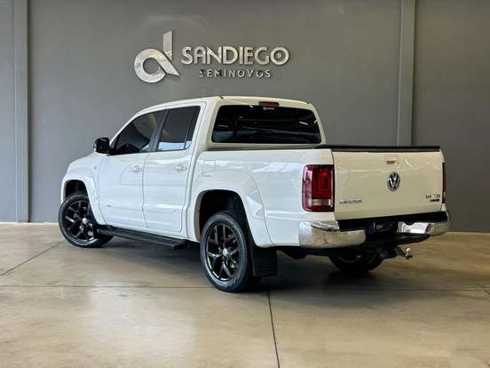 VOLKSWAGEN-AMAROK-2018