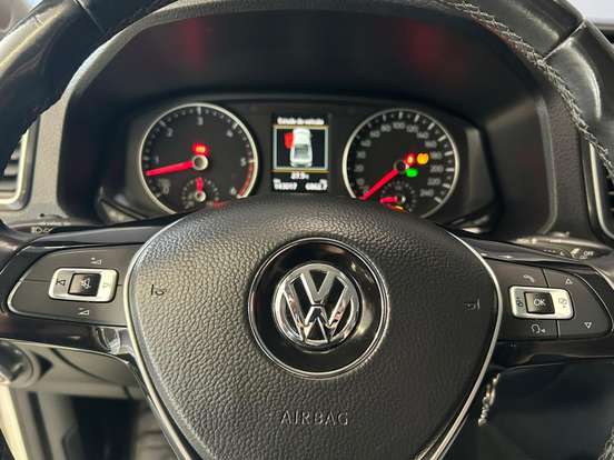 VOLKSWAGEN-AMAROK-2018