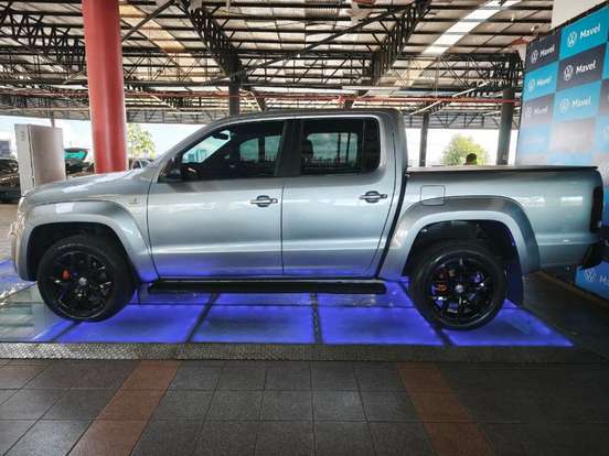 VOLKSWAGEN-AMAROK-2022