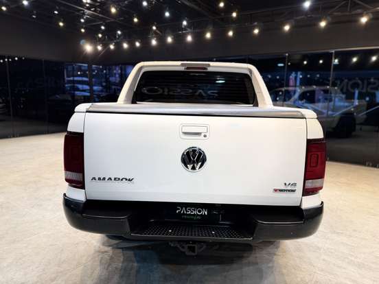 VOLKSWAGEN-AMAROK-2022