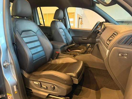 VOLKSWAGEN-AMAROK-2022