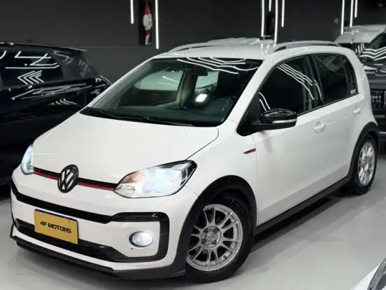 VOLKSWAGEN-CROSS UP-2019